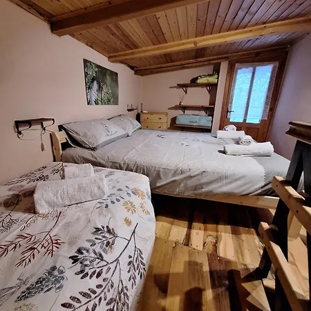 Il Ciabot Del Bosco 木屋 Frassino (Cuneo)